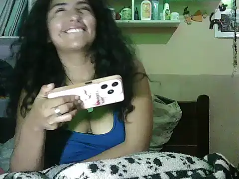 Snapshot of Lissa_Fabrizzio chatting on 10/21/25, 04:46 Lissa Fabrizzio online show from 10/21/25, 04:46