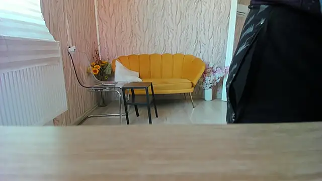 AishaRouhi online show from 02/14/25, 05:19