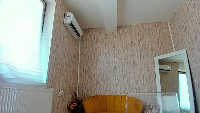 AishaRouhi online show from 03/10/25, 06:38