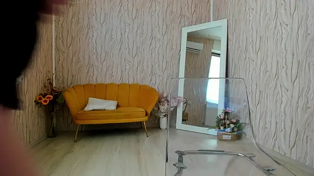 AishaRouhi online show from 03/14/25, 03:15