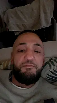 Snapshot of Reeeks69 chatting on 03/02/25, 04:17 Reeeks69 online show from 03/02/25, 04:17