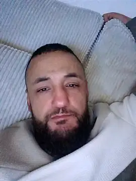 Snapshot of Reeeks69 chatting on 11/01/25, 06:32 Reeeks69 online show from 11/01/25, 06:32