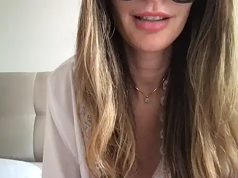 paolajonez online show from 01/31/25, 03:33