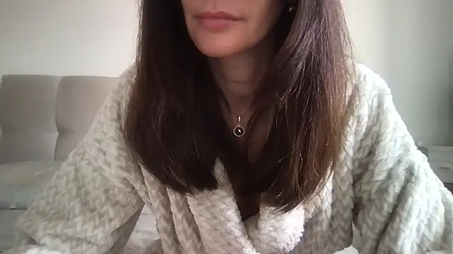 Snapshot of paolajonez chatting on 09/17/25, 05:36 paolajonez online show from 09/17/25, 05:36