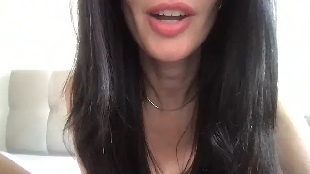 Snapshot of paolajonez chatting on 12/05/25, 06:04 paolajonez online show from 12/05/25, 06:04