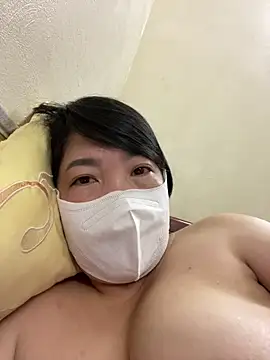 Hachi Sweetbabie  online show from 11/26/25, 10:38