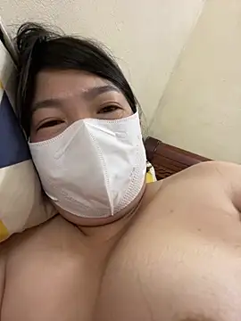 Hachi Sweetbabie  online show from 02/27/26, 10:10