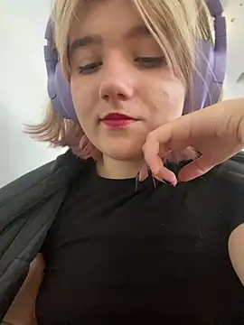 Baby  Naughty online show from 12/20/24, 12:27