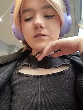 Baby  Naughty online show from 01/16/25, 09:05