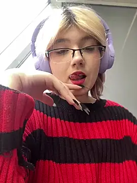 Baby  Naughty online show from 02/17/25, 11:13
