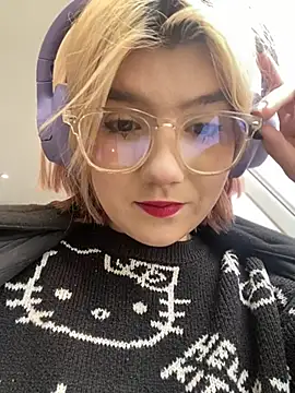 Baby  Naughty online show from 02/18/25, 11:22