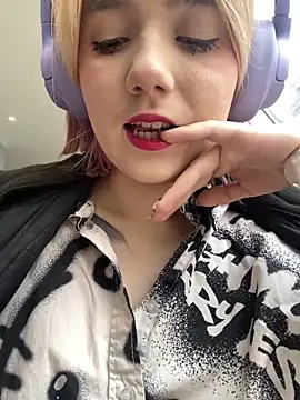 Baby  Naughty online show from 02/25/25, 08:14