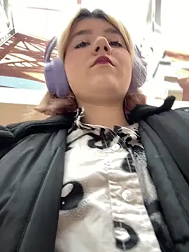 Baby  Naughty online show from 03/22/25, 11:21