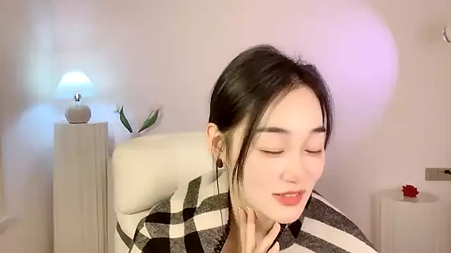 cloud8822 online show from 01/03/25, 05:10