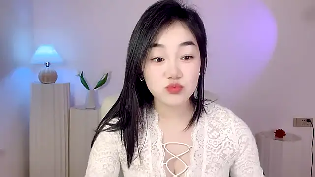 cloud8822 online show from 02/19/25, 02:23