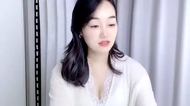 cloud8822 online show from 11/10/25, 10:58