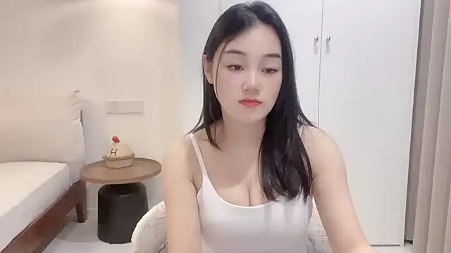 Snapshot of cloud8822 chatting on 06/23/26, 01:20 cloud8822 online show from 06/23/26, 01:20