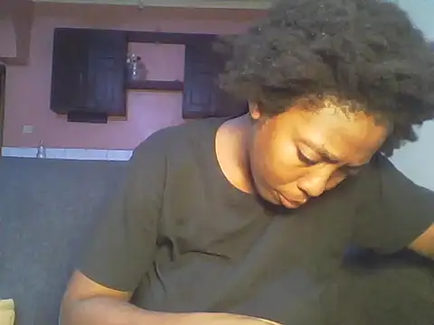 Snapshot of Sexxy_bre chatting on 01/23/25, 06:45 Sexxy bre online show from 01/23/25, 06:45