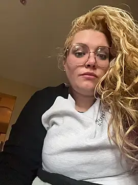 Lalalynn online show from 03/03/26, 03:40