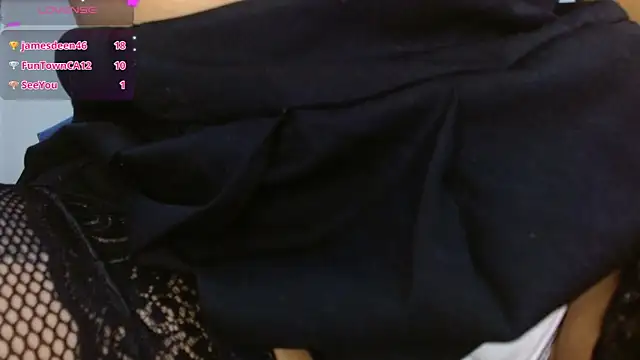 Snapshot of helenacyruss chatting on 12/13/24, 11:50 helenacyruss online show from 12/13/24, 11:50