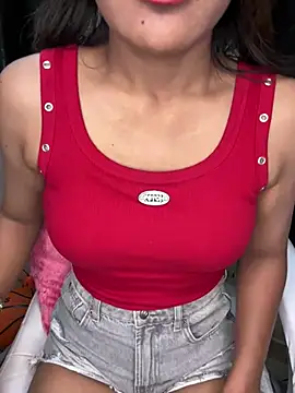 LeisyXO online show from 12/06/24, 07:23