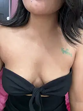 LeisyXO online show from 03/24/26, 07:30