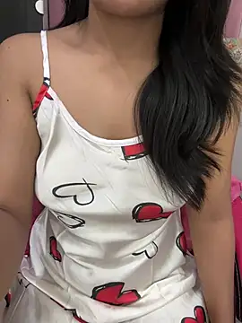 LeisyXO online show from 04/14/26, 08:37