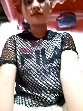 Snapshot of trieungoclnt chatting on 09/27/25, 12:43 trieungoclnt online show from 09/27/25, 12:43