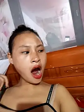 Snapshot of trieungoclnt chatting on 10/06/25, 05:38 trieungoclnt online show from 10/06/25, 05:38