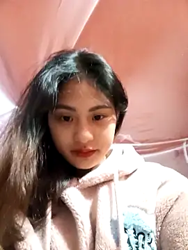 trieungoclnt online show from 10/25/25, 09:39