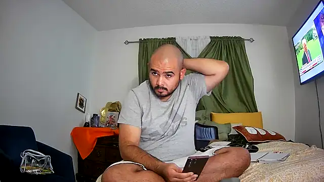 Snapshot of JooveyRose chatting on 09/22/25, 06:48 JooveyRose online show from 09/22/25, 06:48