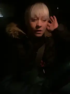 poussichienne online show from 02/19/26, 04:19