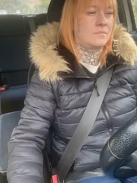 poussichienne online show from 03/28/26, 11:10