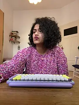 Curvydesifromgermany online show from 02/04/25, 02:53