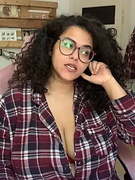 Curvydesifromgermany online show from 07/21/26, 02:08