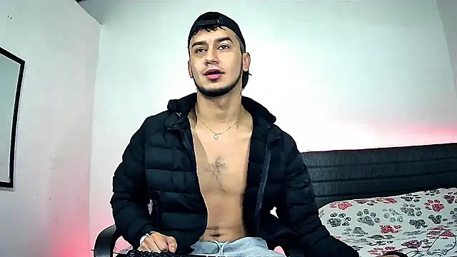 Kevin Torres online show from 12/14/25, 01:05