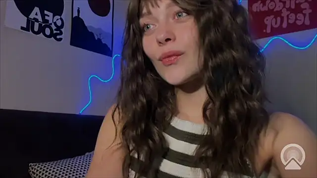 Emilia0 0 7 online show from 02/21/26, 08:43