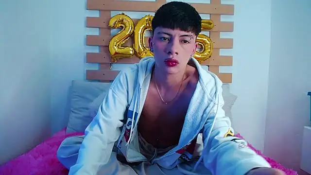 Snapshot of Steev_Novoa chatting on 01/03/25, 04:22 Steev Novoa online show from 01/03/25, 04:22