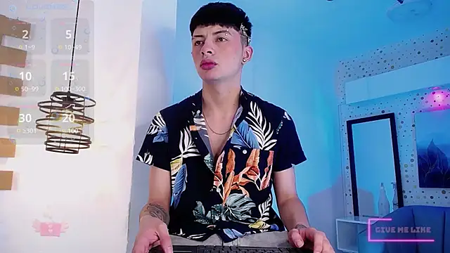 Snapshot of Steev_Novoa chatting on 02/26/25, 06:58 Steev Novoa online show from 02/26/25, 06:58