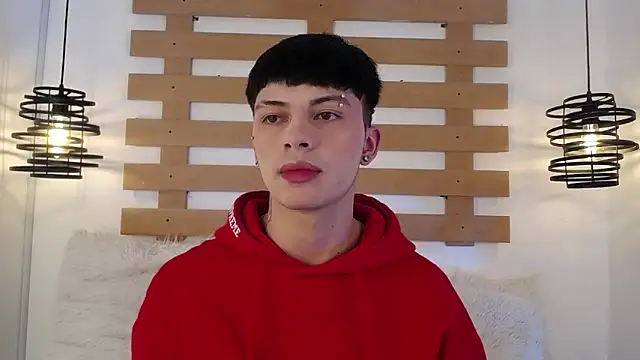 Snapshot of Steev_Novoa chatting on 03/05/25, 07:49 Steev Novoa online show from 03/05/25, 07:49