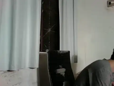 Snapshot of solzinhoalone chatting on 12/10/24, 03:30 solzinhoalone online show from 12/10/24, 03:30