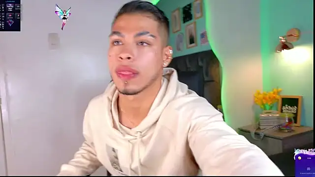 Snapshot of Ken-boy_ chatting on 01/19/25, 11:34 Ken-boy online show from 01/19/25, 11:34