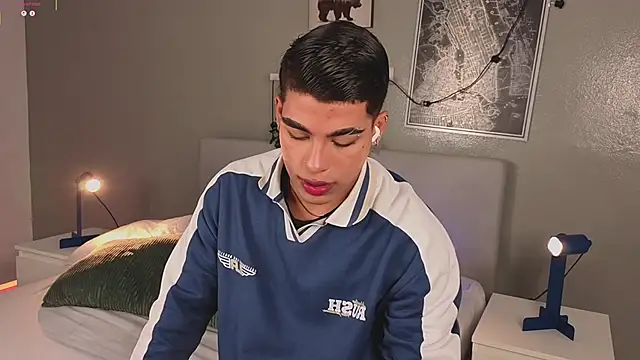 Snapshot of Ken-boy_ chatting on 09/29/25, 11:59 Ken-boy online show from 09/29/25, 11:59