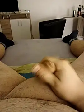 Snapshot of BennoSingle chatting on 12/02/25, 05:41 BennoSingle online show from 12/02/25, 05:41