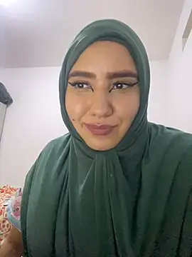 hannahayat online show from 12/17/24, 12:01