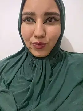 hannahayat online show from 01/16/25, 04:07