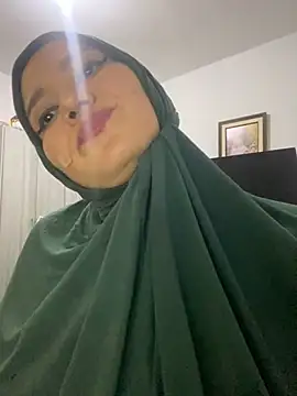 hannahayat online show from 02/10/25, 02:08