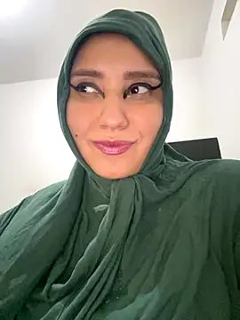 hannahayat online show from 10/22/25, 11:48