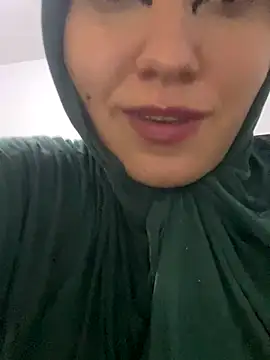 hannahayat online show from 11/07/25, 12:43