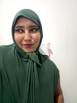 hannahayat online show from 12/21/25, 03:46